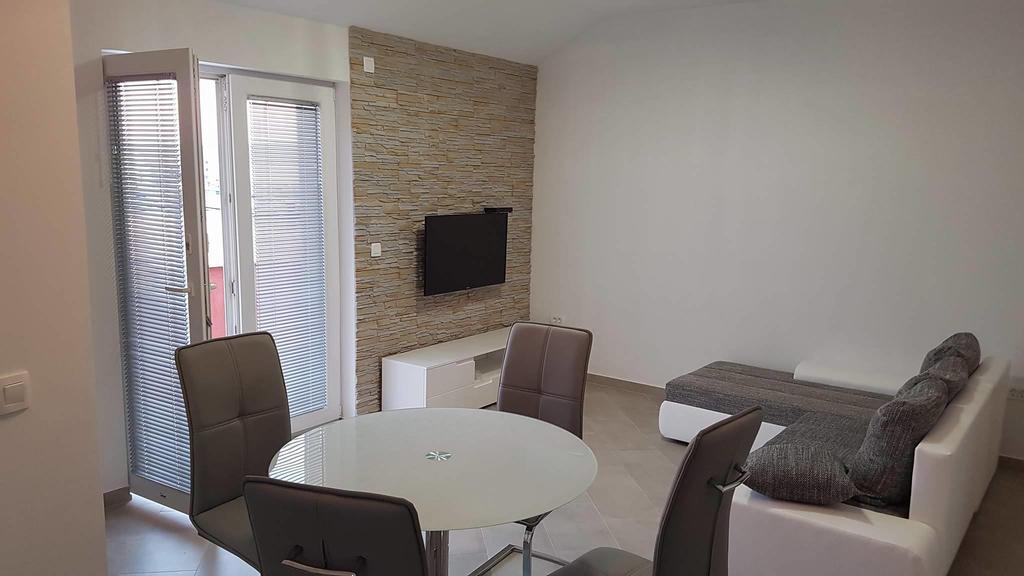 Apartments Roko Kolinda Bibinje Exteriör bild