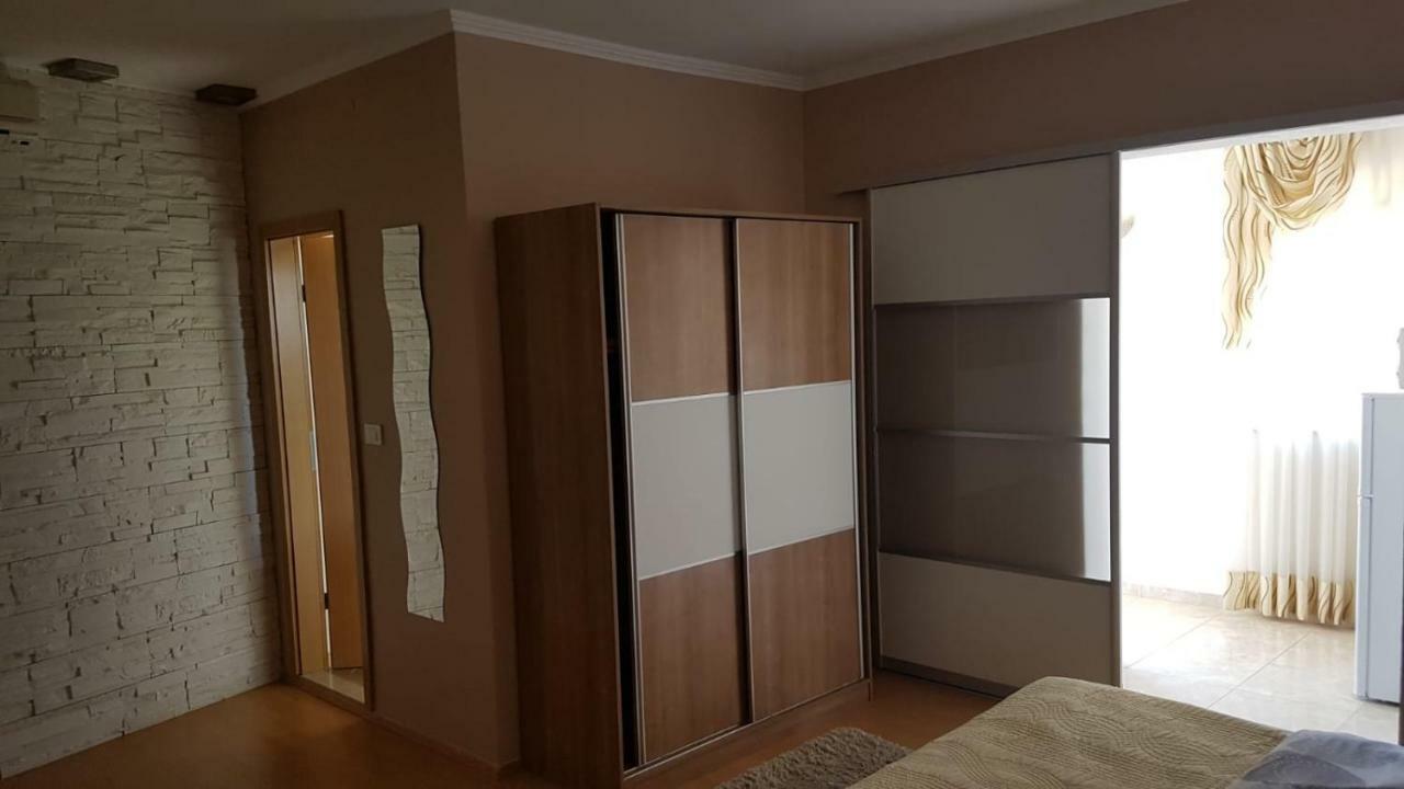 Apartments Roko Kolinda Bibinje Exteriör bild